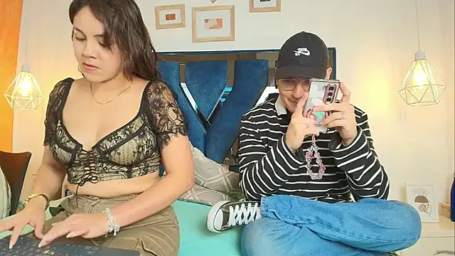 Zoe And Dylan  online show from February 24, 2026, 12:36 pm