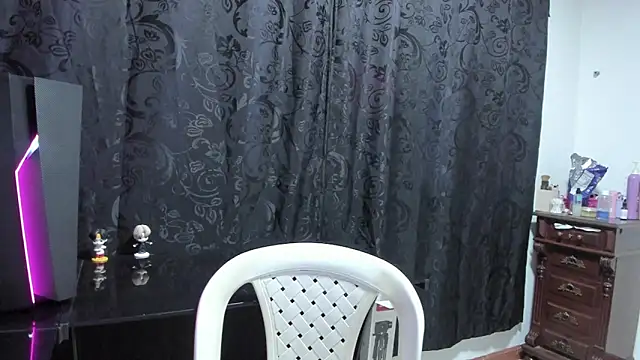 AlessioVitale online show from April 1, 2026, 12:22 am