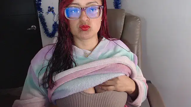 kristelltender1 online show from January 16, 2026, 8:35 pm