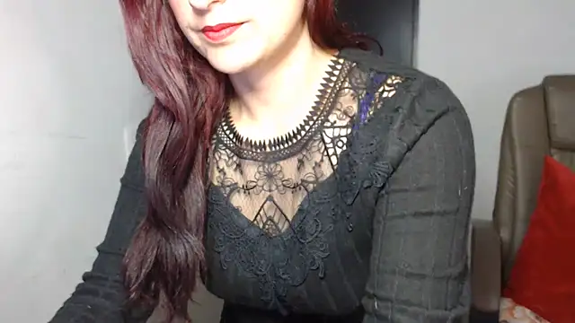 kristelltender1 online show from July 24, 2026, 11:03 pm