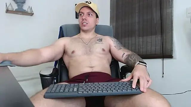 Snapshot of Noah_Swagger_ chatting on November 27, 2025, 9:11 am Noah Swagger online show from November 27, 2025, 9:11 am