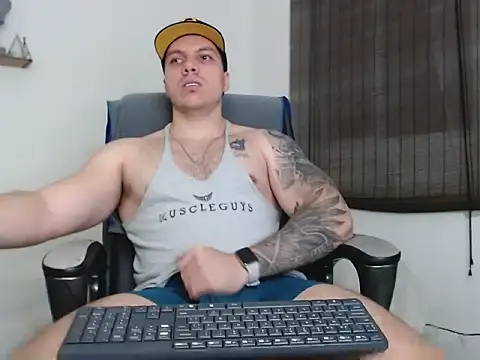 Snapshot of Noah_Swagger_ chatting on November 29, 2025, 8:28 am Noah Swagger online show from November 29, 2025, 8:28 am