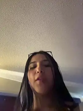 Snapshot of Samantha_firee chatting on July 7, 2026, 7:23 am Samantha firee online show from July 7, 2026, 7:23 am