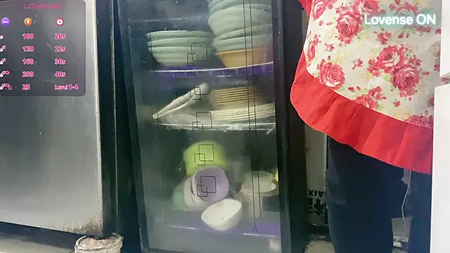 Snapshot of 0xiaosu0 chatting on November 25, 2025, 3:01 pm 0xiaosu0 online show from November 25, 2025, 3:01 pm