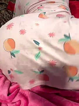 Snapshot of superwetpeach chatting on January 16, 2026, 3:27 pm superwetpeach online show from January 16, 2026, 3:27 pm