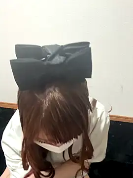 jura xxx online show from December 18, 2025, 9:48 am