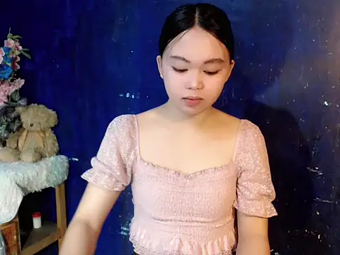 Snapshot of lustfullakim chatting on December 21, 2025, 12:23 pm lustfullakim online show from December 21, 2025, 12:23 pm