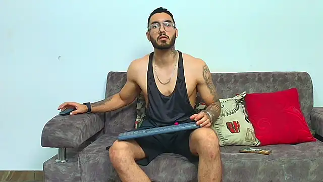 thebadboys05 online show from June 20, 2026, 6:27 am