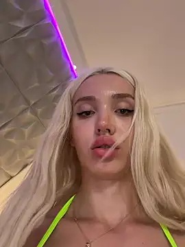 Snapshot of Lana-Grey chatting on June 27, 2026, 10:15 pm Lana-Grey online show from June 27, 2026, 10:15 pm