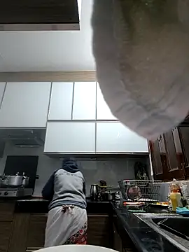 Hot-Sana2 online show from November 27, 2025, 1:46 pm