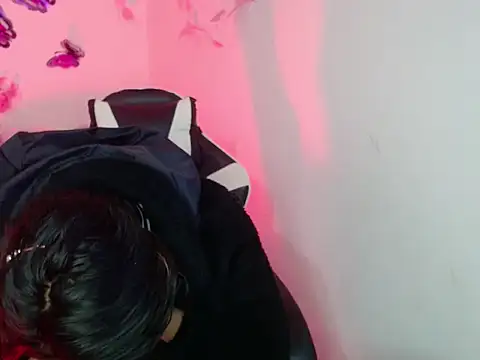 Snapshot of Samanta_777 chatting on November 18, 2025, 10:20 am Samanta 777 online show from November 18, 2025, 10:20 am