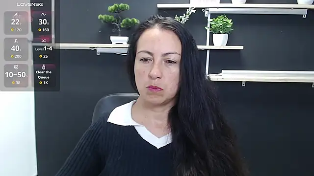 Lauryn Jones online show from May 6, 2026, 4:56 pm