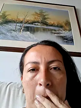 Snapshot of Lauryn_Jones chatting on May 24, 2026, 6:02 pm Lauryn Jones online show from May 24, 2026, 6:02 pm