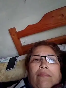 Snapshot of Cessi50 chatting on June 17, 2026, 1:12 pm Cessi50 online show from June 17, 2026, 1:12 pm