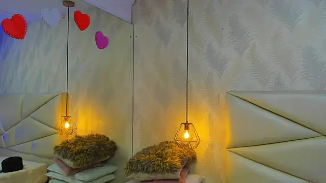 laurettedela rouse online show from November 29, 2025, 11:35 am