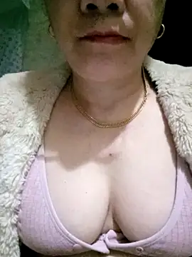 small-house123 online show from March 2, 2026, 8:59 pm