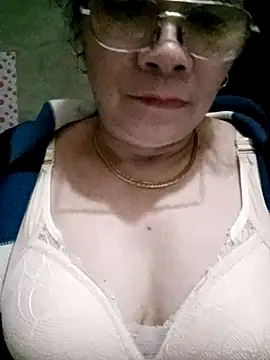 small-house123 online show from March 8, 2026, 2:10 pm