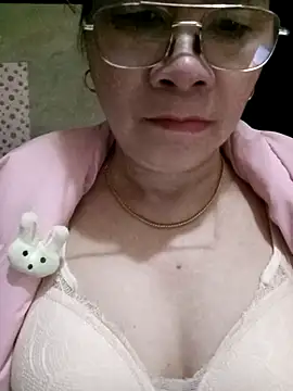 small-house123 online show from March 10, 2026, 12:37 am