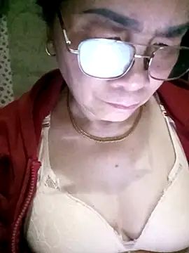 small-house123 online show from March 13, 2026, 9:54 pm