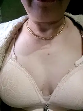 small-house123 online show from March 15, 2026, 11:44 pm