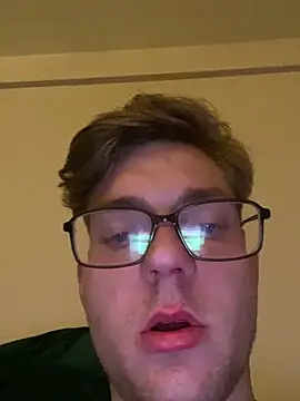 Niesmialyy online show from November 29, 2025, 12:24 am