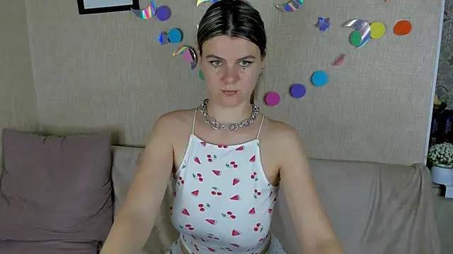 Snapshot of Zorianaa chatting on June 30, 2026, 8:43 pm Zorianaa online show from June 30, 2026, 8:43 pm