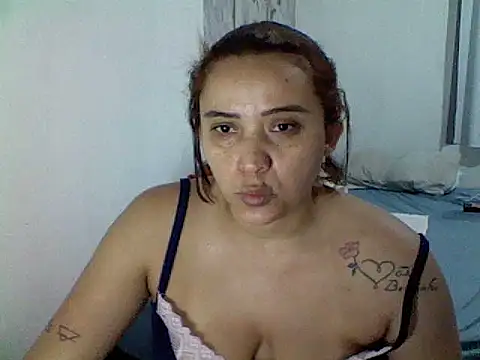 Snapshot of BIADELICIA1 chatting on November 3, 2025, 12:06 pm BIADELICIA1 online show from November 3, 2025, 12:06 pm