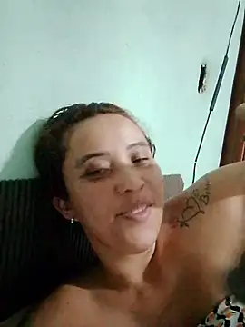 Snapshot of BIADELICIA1 chatting on December 1, 2025, 12:15 am BIADELICIA1 online show from December 1, 2025, 12:15 am