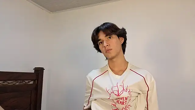 Raven Eclipse online show from December 2, 2025, 10:16 pm