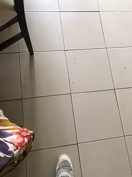 Snapshot of Maqbur chatting on November 1, 2025, 3:47 pm Maqbur online show from November 1, 2025, 3:47 pm