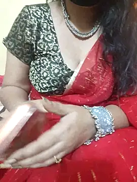 mouni499 online show from May 12, 2026, 9:28 am