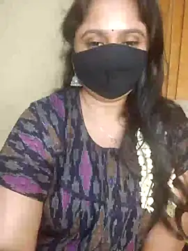 mouni499 online show from June 5, 2026, 9:09 pm