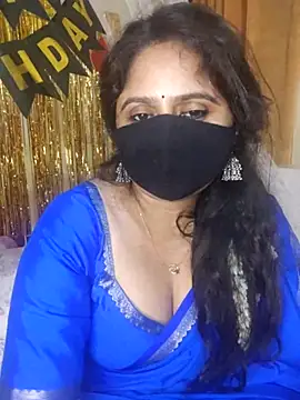mouni499 online show from June 14, 2026, 8:22 pm