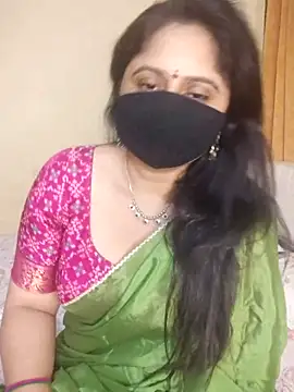 mouni499 online show from June 17, 2026, 3:13 pm