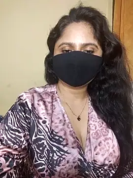 mouni499 online show from June 19, 2026, 7:17 pm