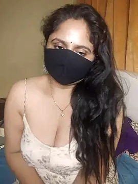 mouni499 online show from August 2, 2026, 8:18 pm