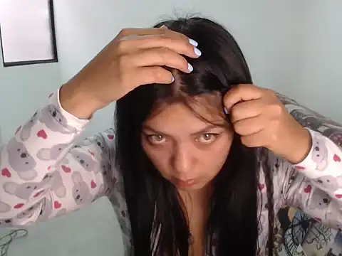 Sweet eyes0 online show from March 12, 2026, 2:23 pm