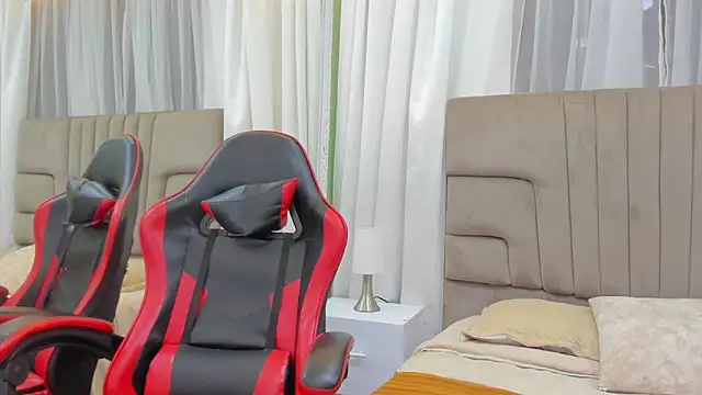 maddy  moon online show from March 14, 2026, 7:52 pm