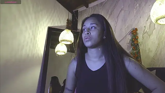 Snapshot of kima_hot20 chatting on November 24, 2025, 12:32 am kima hot20 online show from November 24, 2025, 12:32 am