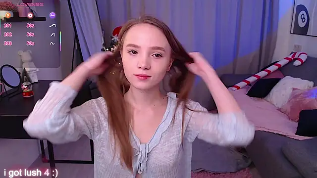 Snapshot of Adria_Arjona chatting on December 18, 2025, 7:36 am Adria Arjona online show from December 18, 2025, 7:36 am