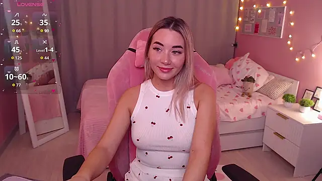 Rosie Mac online show from November 11, 2025, 1:16 am