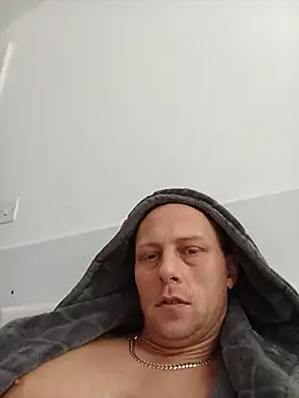 BigTla90 online show from May 21, 2026, 8:43 am