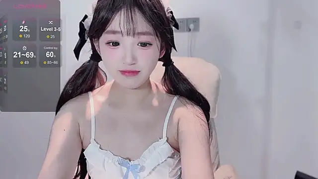 Snapshot of Yaiyigirl chatting on November 23, 2025, 5:35 pm Yaiyigirl online show from November 23, 2025, 5:35 pm