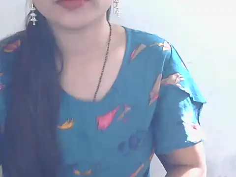 Sneha lovely01 online show from December 4, 2025, 6:55 am