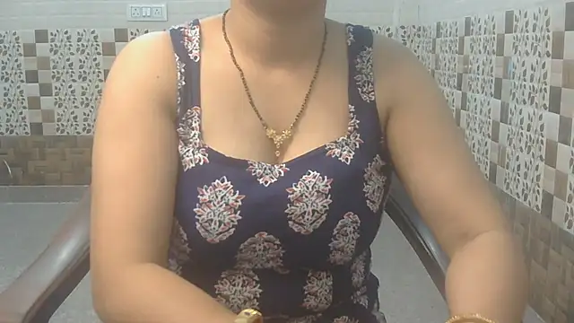 Sneha lovely01 online show from May 23, 2026, 3:49 pm