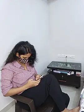 Snapshot of ITZ_GURU chatting on June 11, 2026, 3:32 pm ITZ GURU online show from June 11, 2026, 3:32 pm