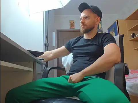 Ryanstone  online show from November 24, 2025, 5:40 am