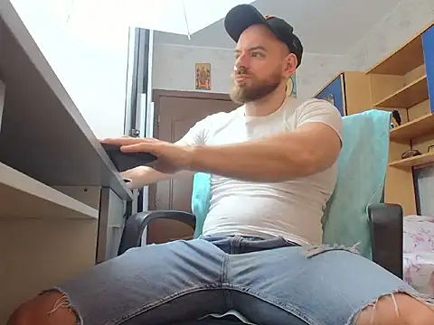 Ryanstone  online show from February 4, 2026, 5:35 am