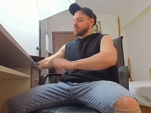 Ryanstone  online show from March 9, 2026, 5:55 am