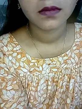 Snapshot of Neha533 chatting on April 17, 2026, 7:28 pm Neha533 online show from April 17, 2026, 7:28 pm